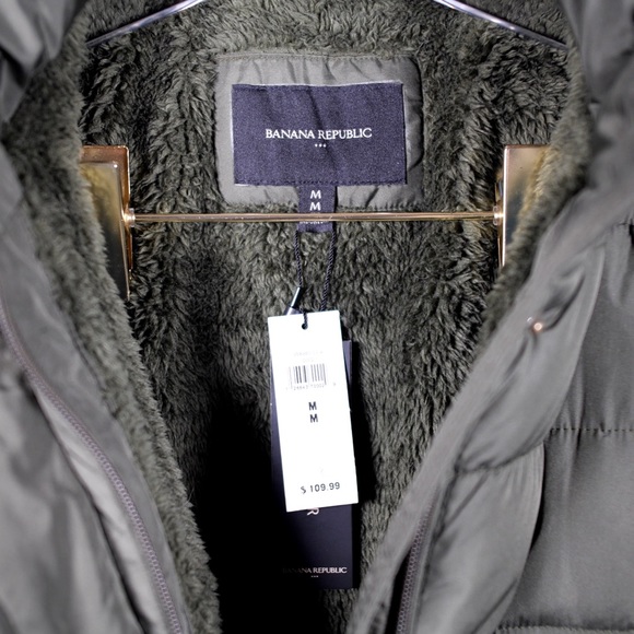 Banana Republic puff vest jacket. - Picture 4 of 4